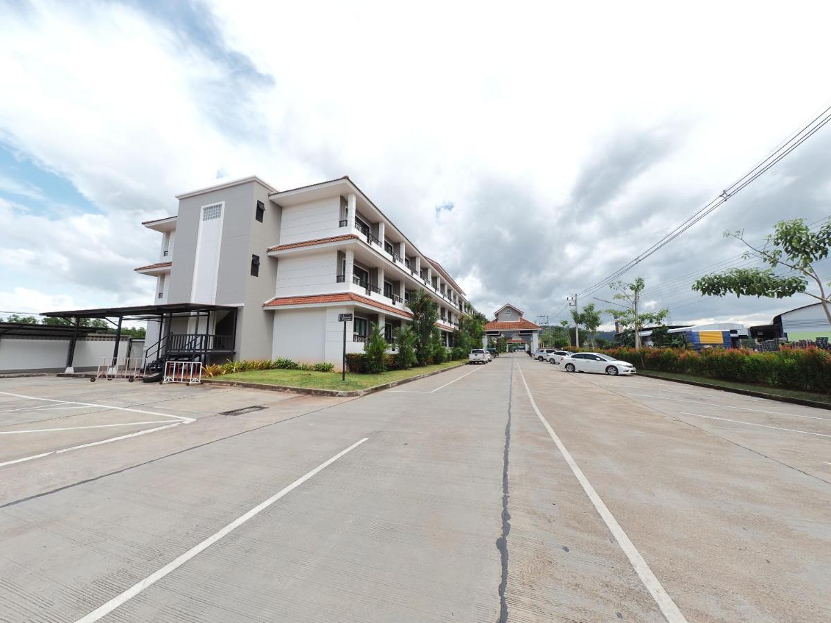 OYO 456 Nipa Garden Hotel Surat Thani Buitenkant foto