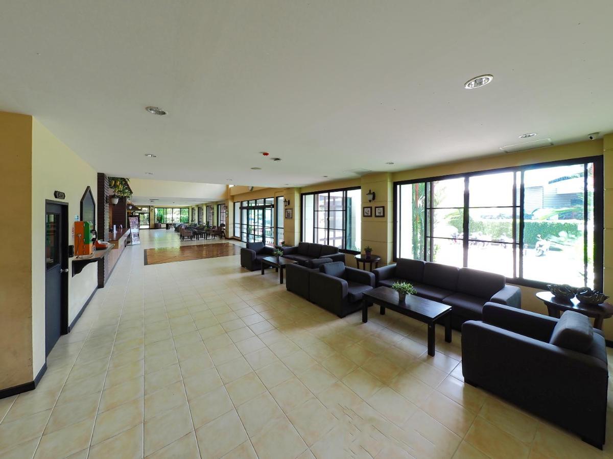 OYO 456 Nipa Garden Hotel Surat Thani Buitenkant foto
